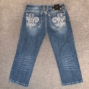 Miss Me Capri Jeans